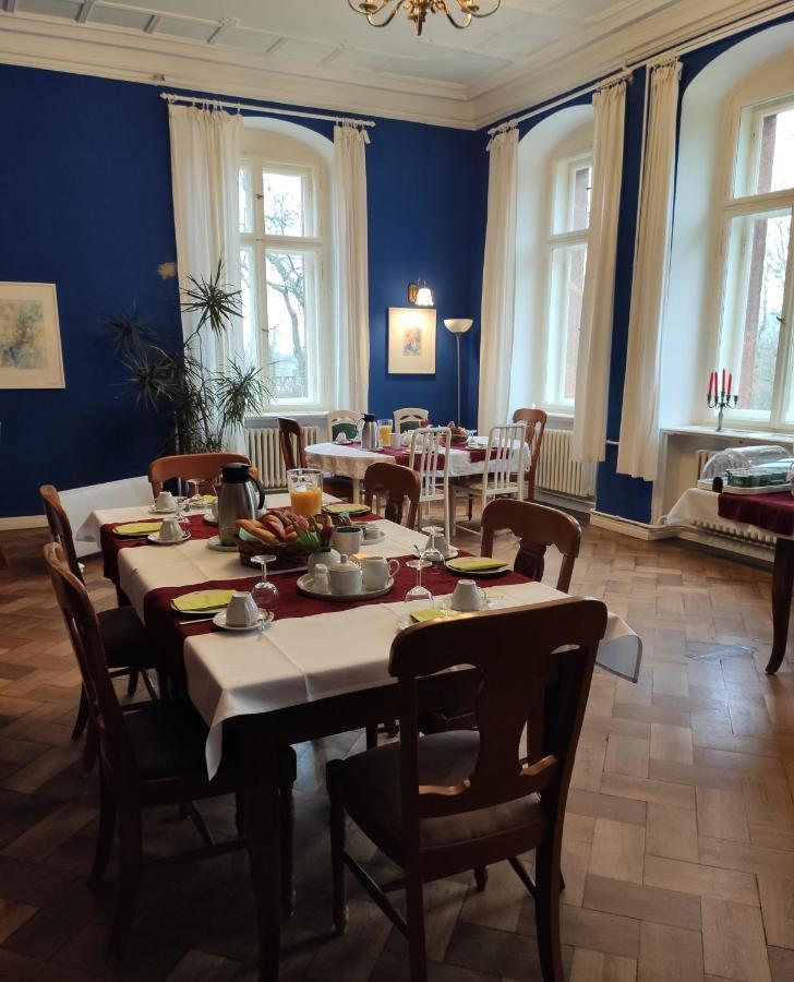 Herrenhaus Schmoelen Gbr Bennewitz Εξωτερικό φωτογραφία
